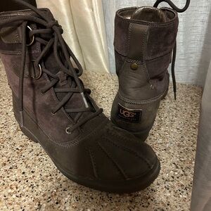 UGG Women's Dark Brown Lace-Up Winter Boots size 8 1/2
